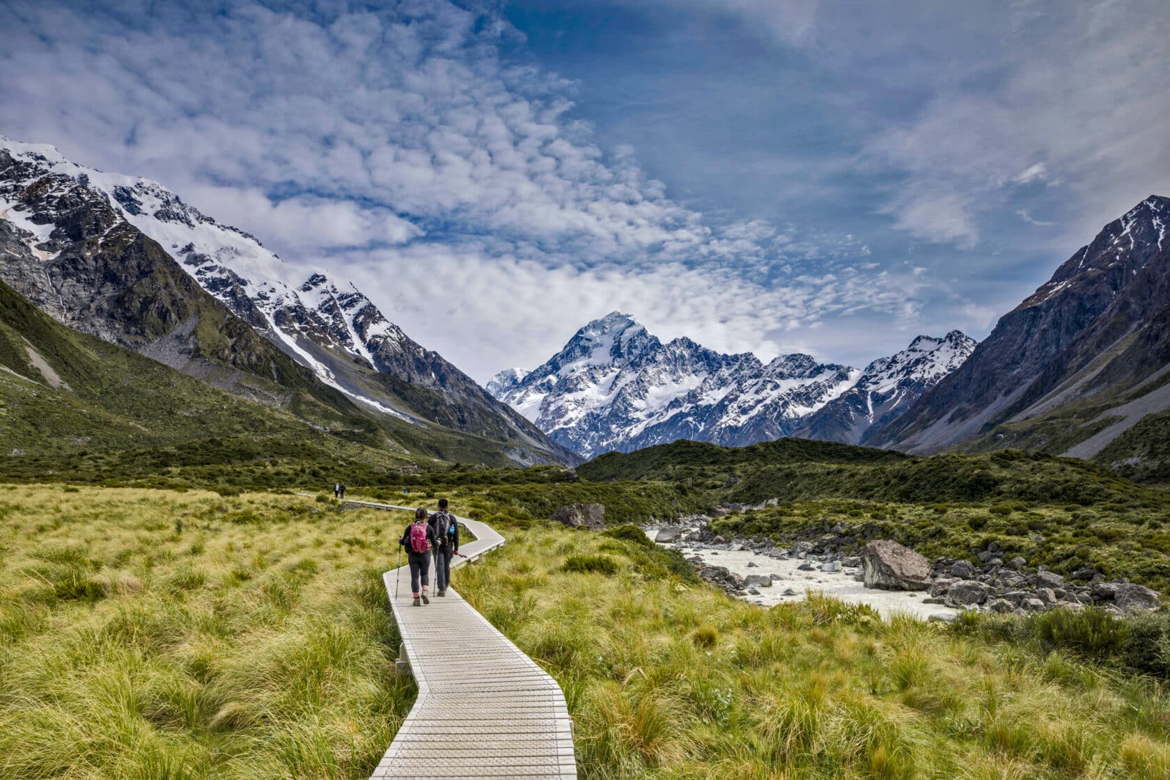 Aoraki / Mount Cook mountain in New Zealand