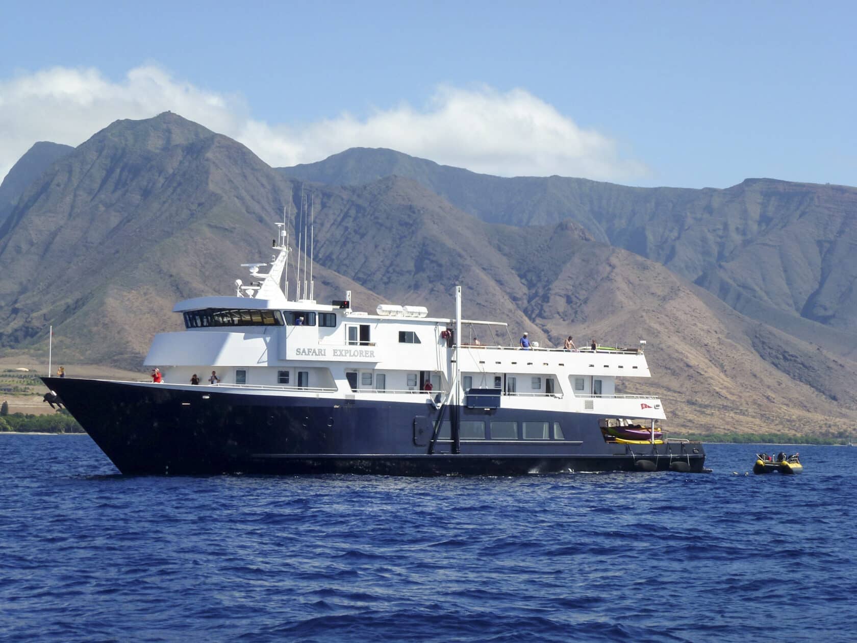 hawaiian islands small ship cruises