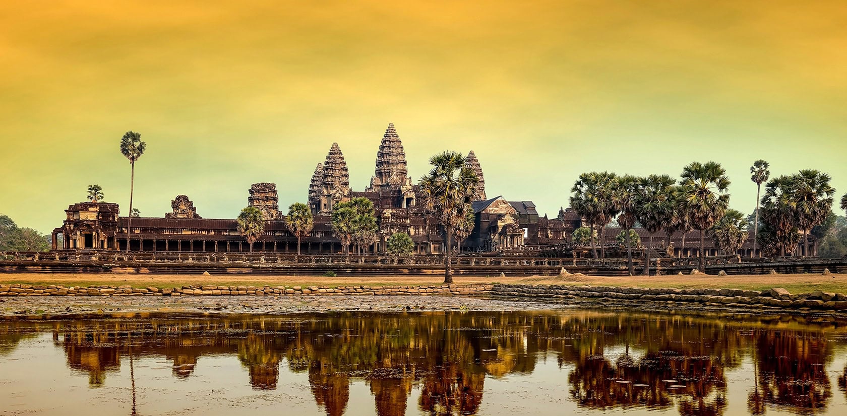 ankor wat panoramic sunrise ruins pond